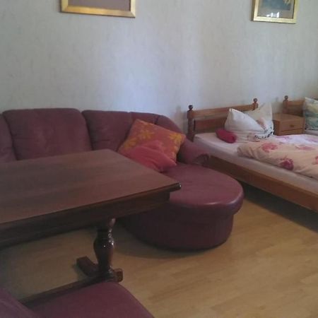 Kamen 2 Zimmer Apartamento Estugarda Exterior foto